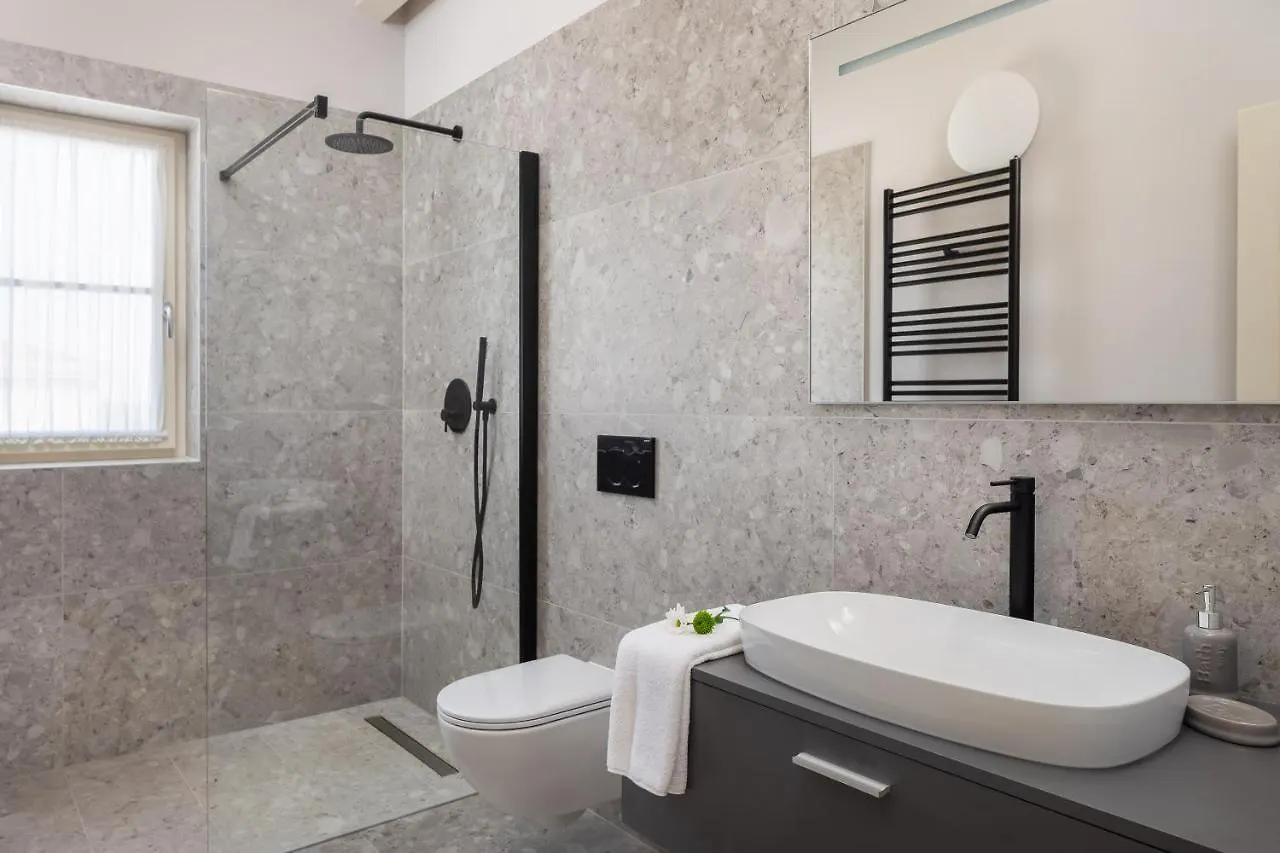 ברטוניגלה Villa Estelle By Ilc